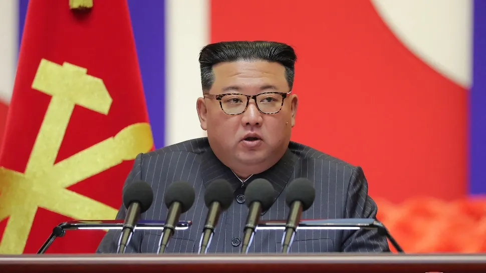 Kim Jong Un își arată forța militară! Teste de artilerie și rachete cu mesaj dur pentru „dușmani”: „Să simtă neliniște și teamă”