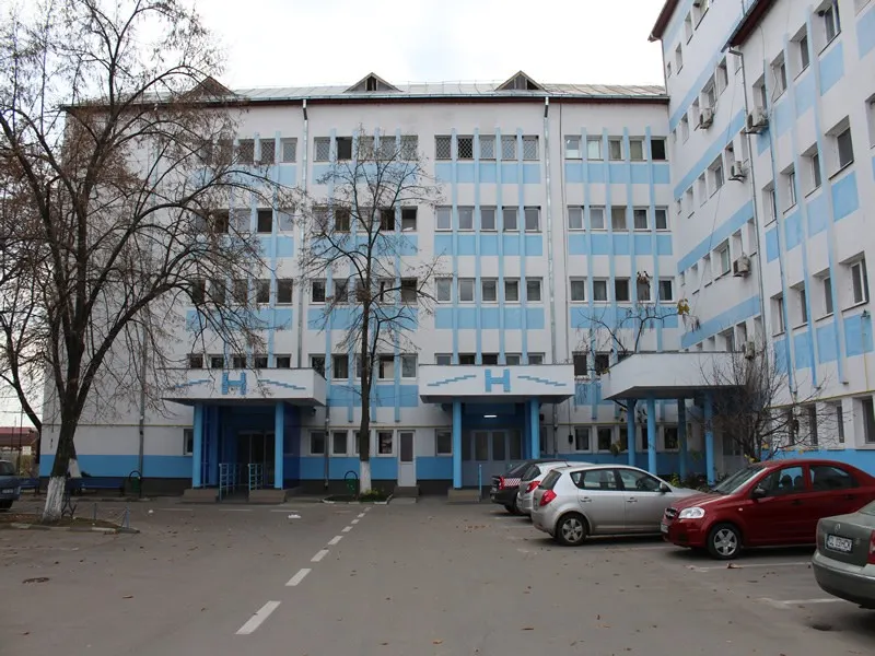 Bolnavi evacuați după izbucnirea unui incendiu la Spitalul Municipal Oltenița