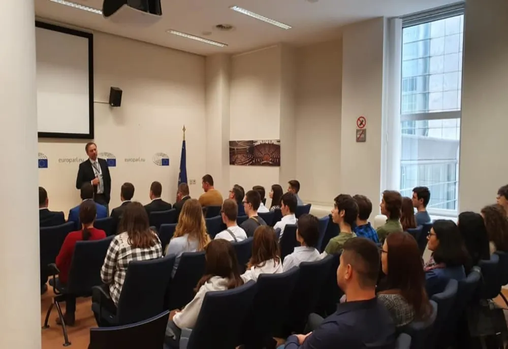Echipa Danube Robotics Călărași, în vizită la Bruxelles, la invitația europarlamentarului Dan Motreanu