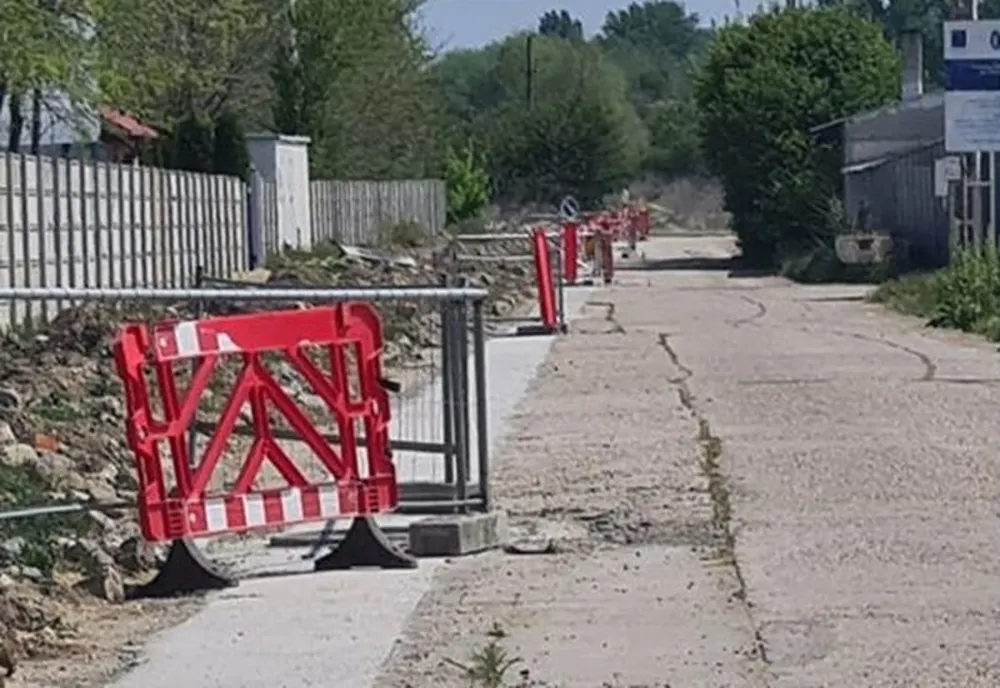 Primăria Călărași nu a sistat lucrările la rețeaua de canalizare din cartierul Măgureni