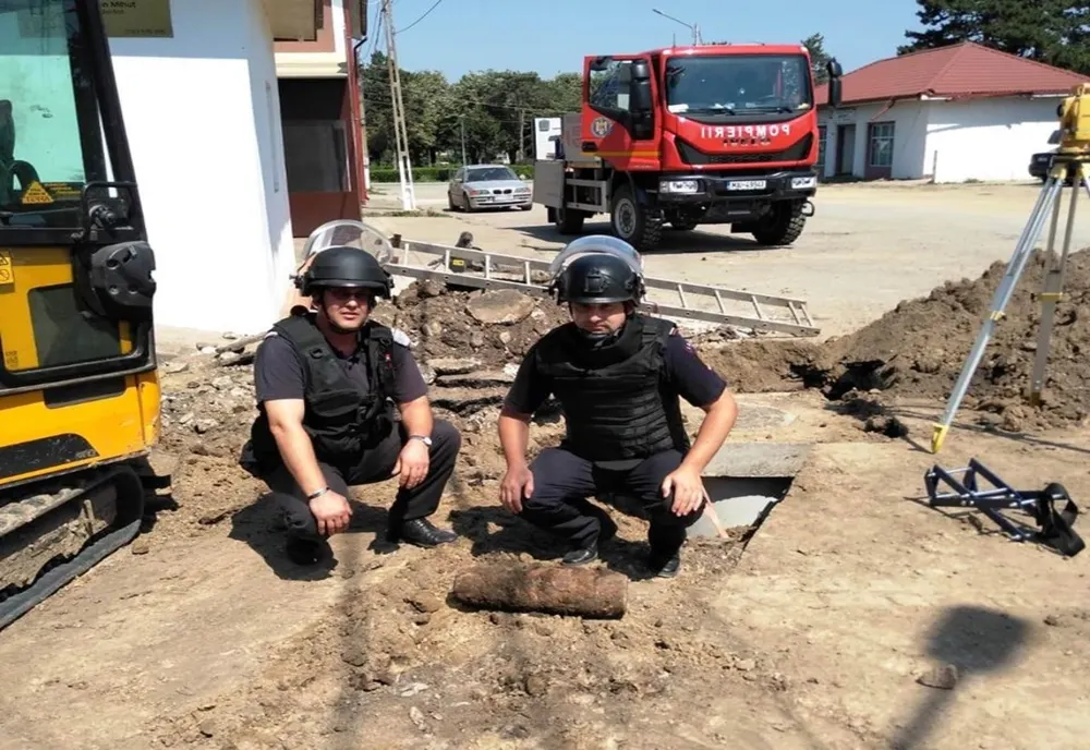 Proiectil de 152  mm neexplodat, găsit în timpul lucrărilor la canalizare