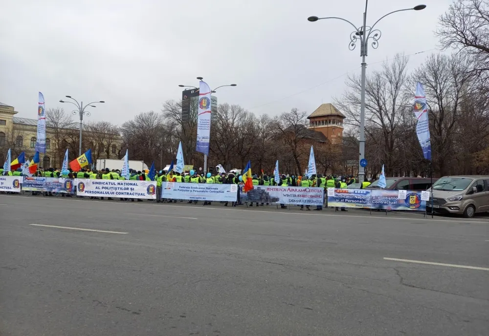 Proteste în Capitală și în țară. Sindicaliștii din Sănătate, Poliție și CFR ies în stradă