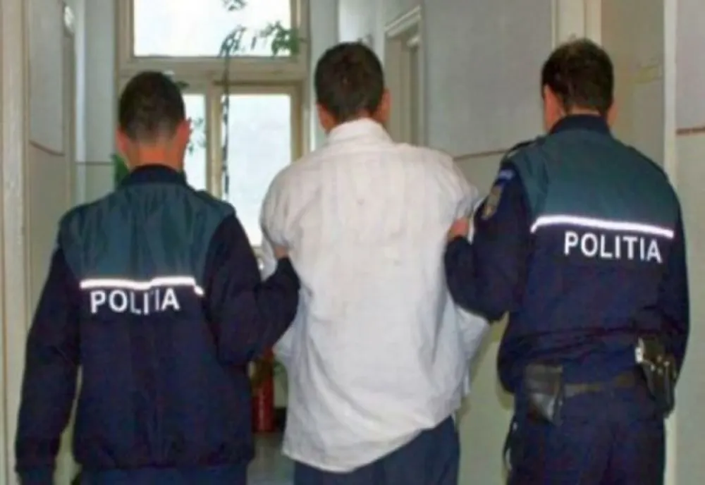 A ajuns în arest după ce a fost prins fără permis