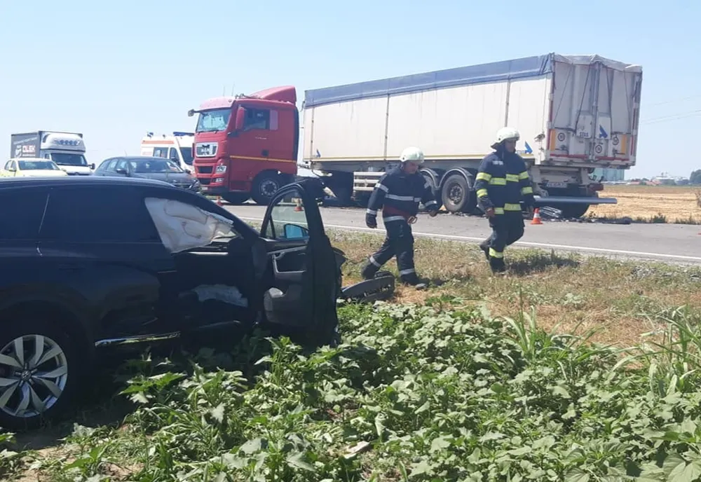 FOTO Accident la bariera de la Drajna