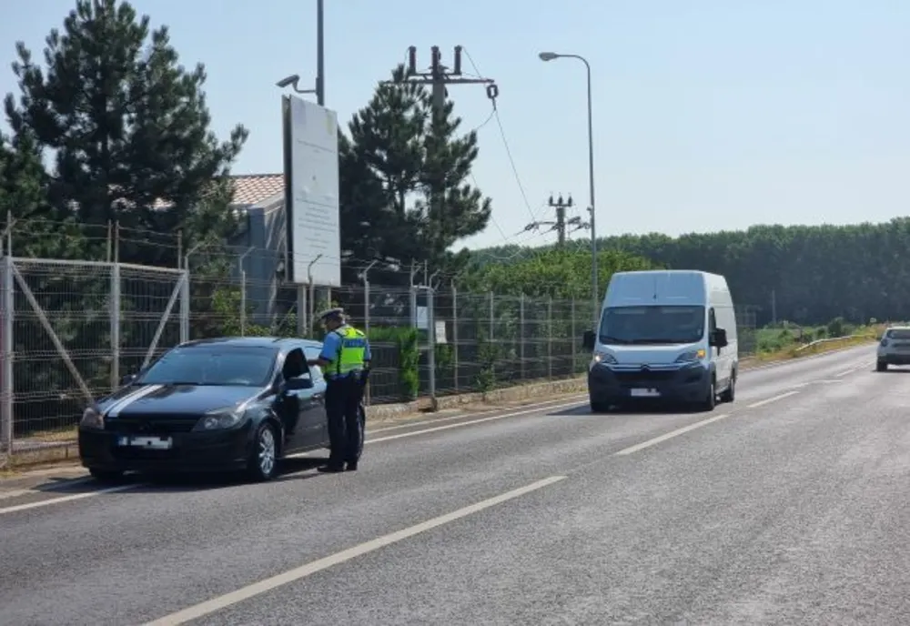Poliţia nu a avut milă! S-au dat amenzi pe bandă rulantă în weekend