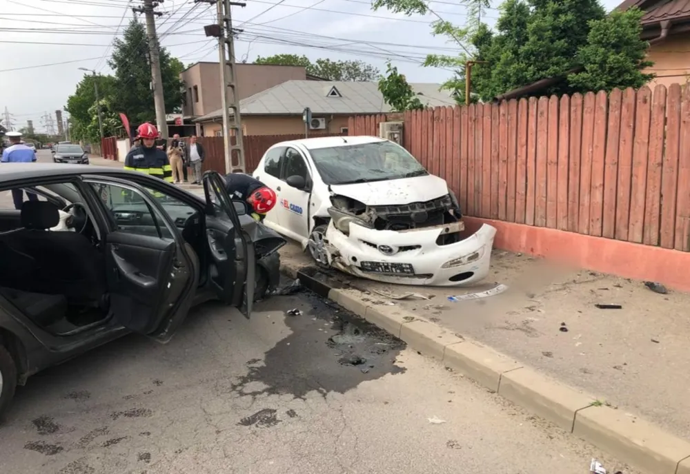 FOTO  Mașini făcute praf într-un accident în Călărași