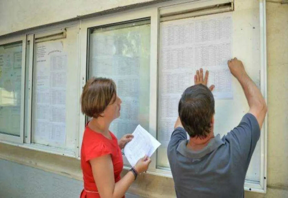 BACALAUREAT 2025: REZULTATELE CELEI DE-A DOUA SESIUNI, CELE MAI SLABE DIN ULTIMII ANI