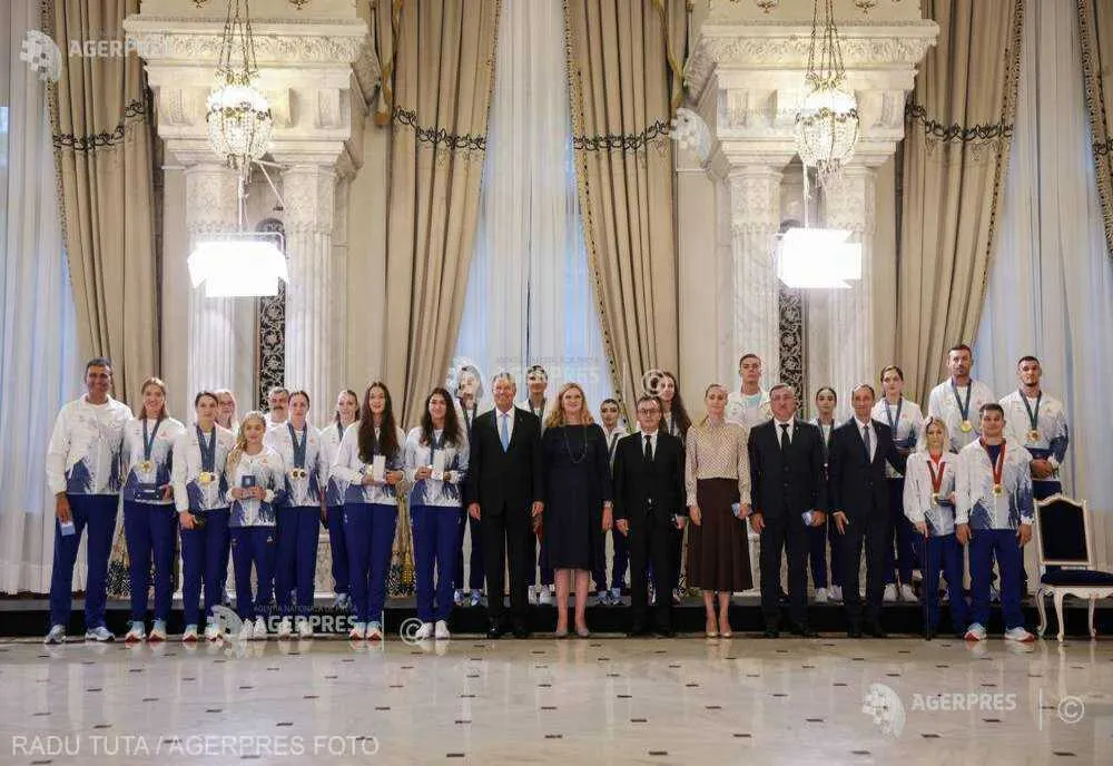 VIDEO MEDALIAŢII ROMÂNI DE LA JOCURILE OLIMPICE ŞI PARALIMPICE, DECORAŢI DE PREŞEDINTELE KLAUS IOHANNIS