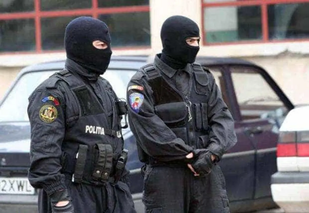 FOSTUL DIRECTOR ADJUNCT AL SIS ACUZAT DE TRĂDARE, AUDIAT LA DIICOT