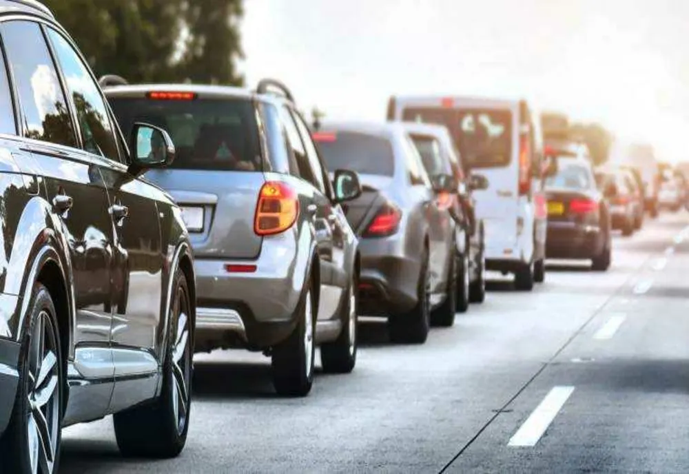 INFOTRAFIC: CIRCULAŢIE RUTIERĂ ÎN CREŞTERE PE SENSUL DE COBORÂRE AL DN1 DINSPRE BRAŞOV CĂTRE PLOIEŞTI