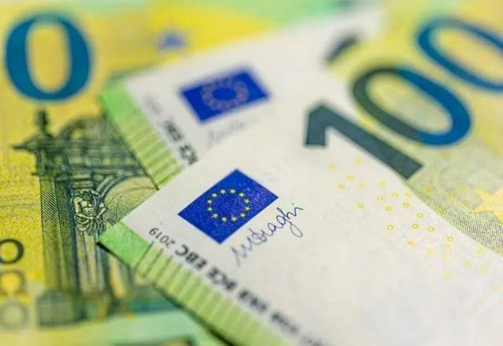 PRIMĂRIA CARE CHELTUIE 400.000 DE EURO PE MANELIȘTI, ÎN TIMP CE BOLOJAN VORBEȘTE DESPRE AUSTERITATE