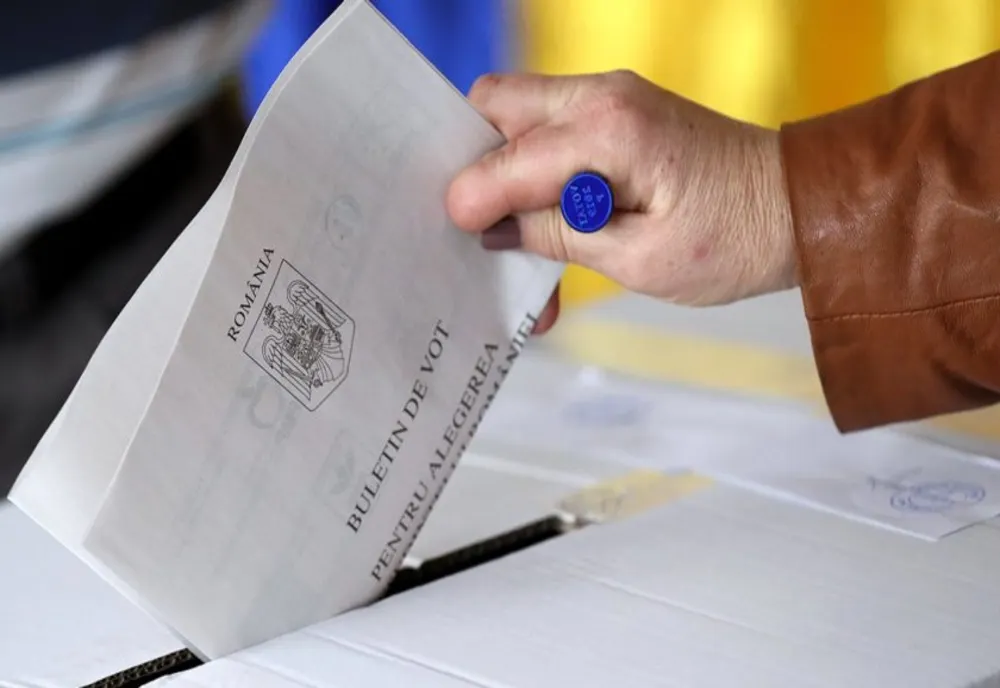 PREZIDENȚIALE 2025: A ÎNCEPUT VOTUL ÎN STRĂINĂTATE PENTRU TURUL SECUND