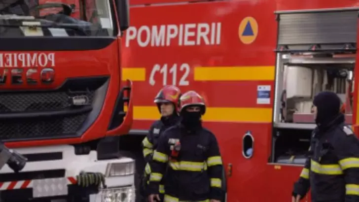 Sfârșit cumplit pentru un bărbat din Galați. A murit într-o mașină cuprinsă de flăcări