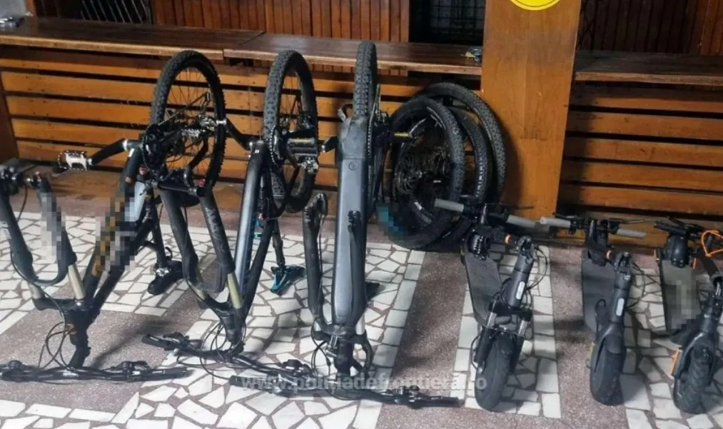 Biciclete și trotinete în valoare de mii de euro au fost confiscate de polițiștii de frontieră