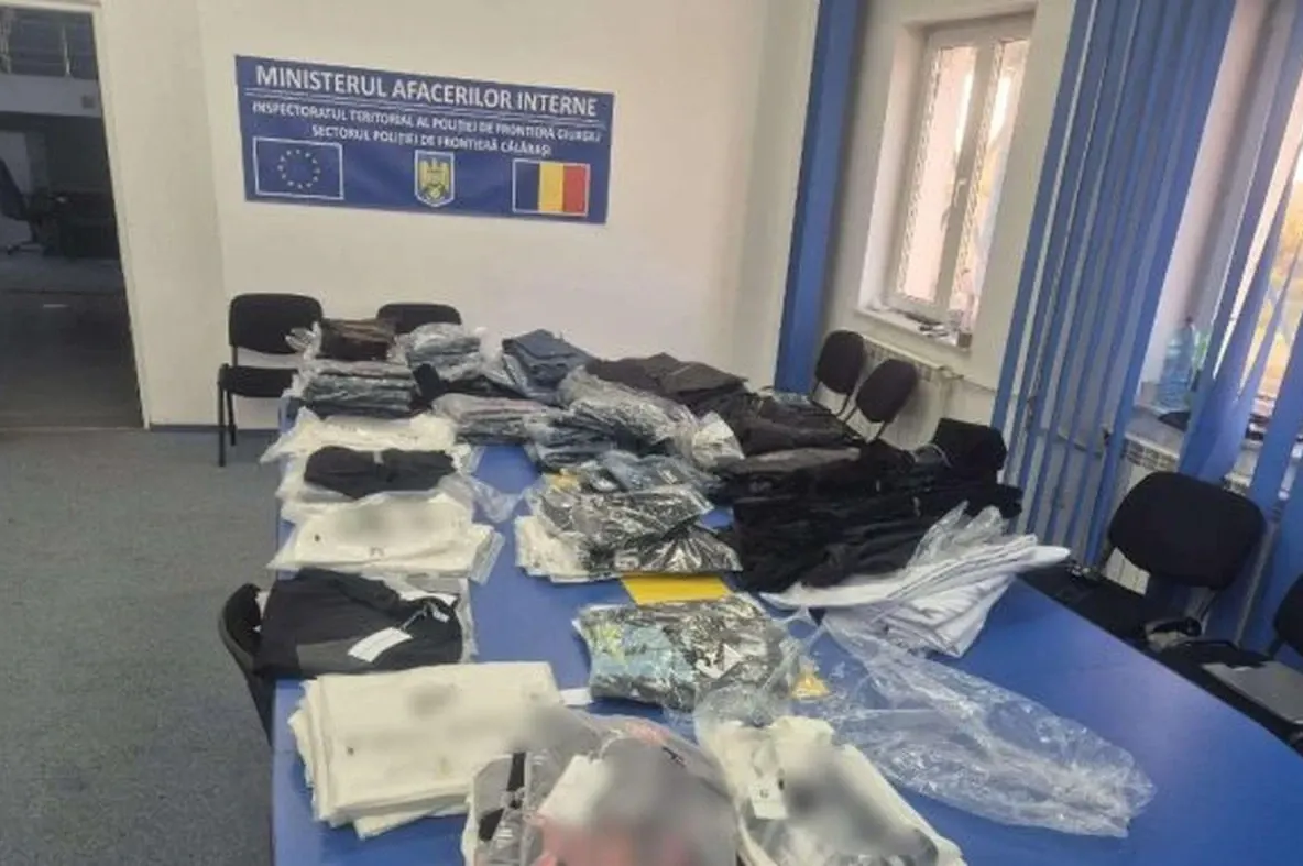 Haine și încălțăminte contrafăcute de peste 850.000 de lei, descoperite pe DN 3, în Călărași