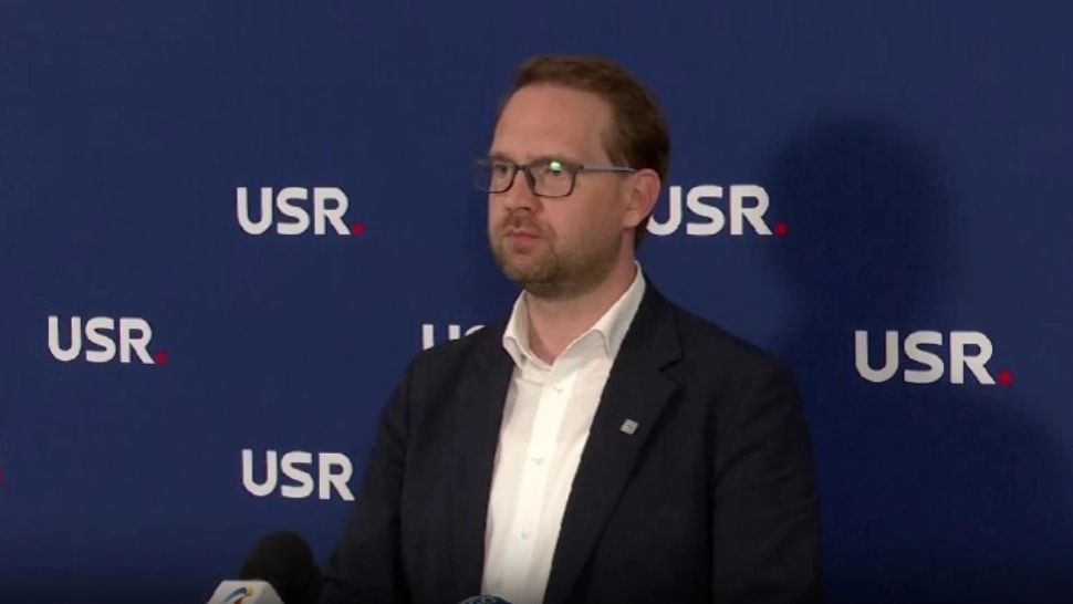 Donații controversate pe lista sponsorilor USR: cine este bărbatul cercetat de DIICOT care a livrat bani partidului lui Dominic Fritz