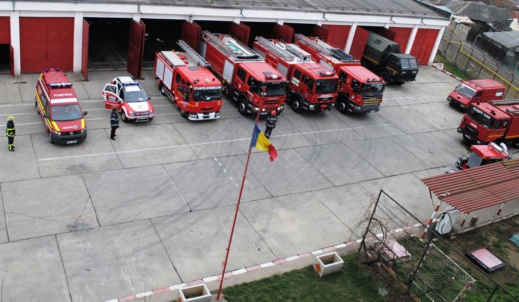 ISU Călărași, exerciții demonstrative de Ziua Pompierilor