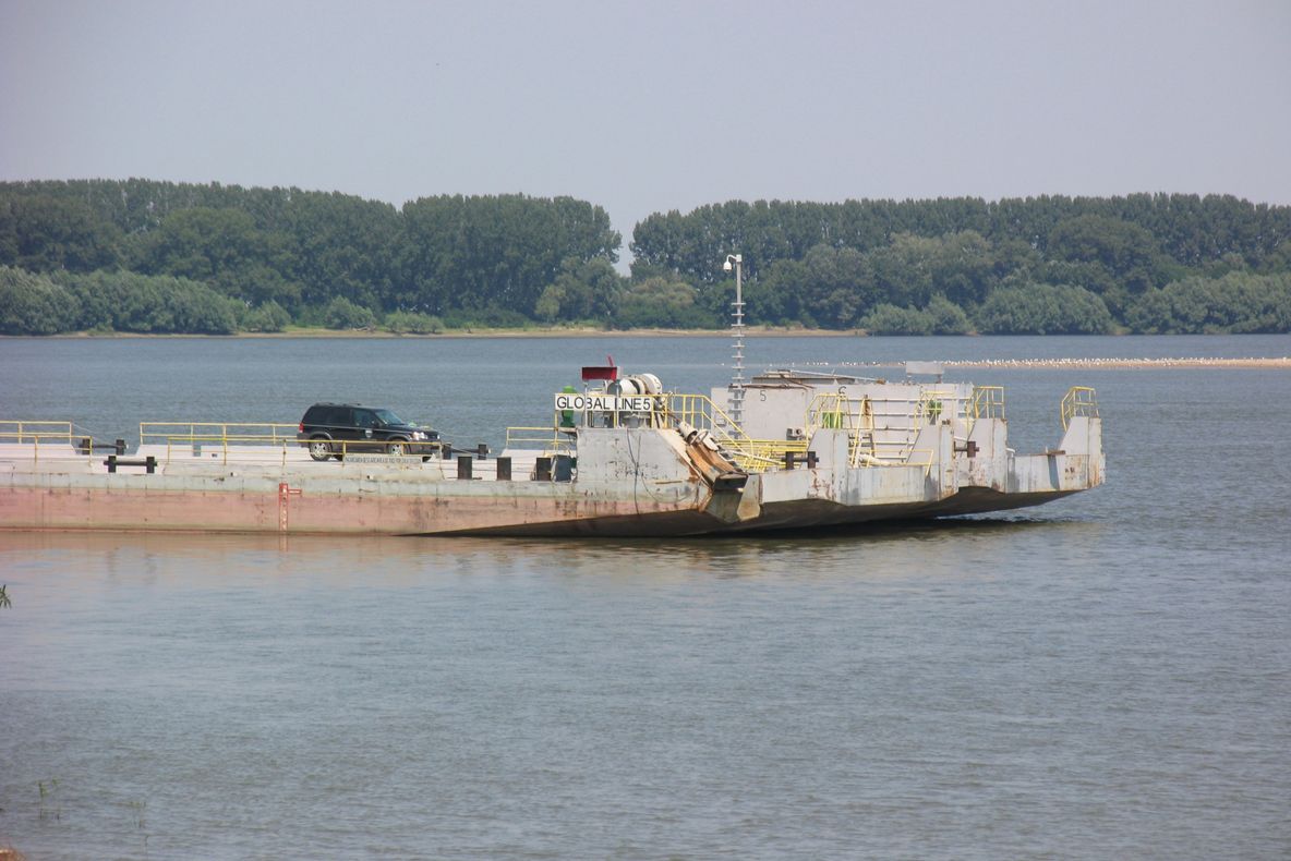 Trecerea cu bacul pe Dunăre, la Chiciu, sistată