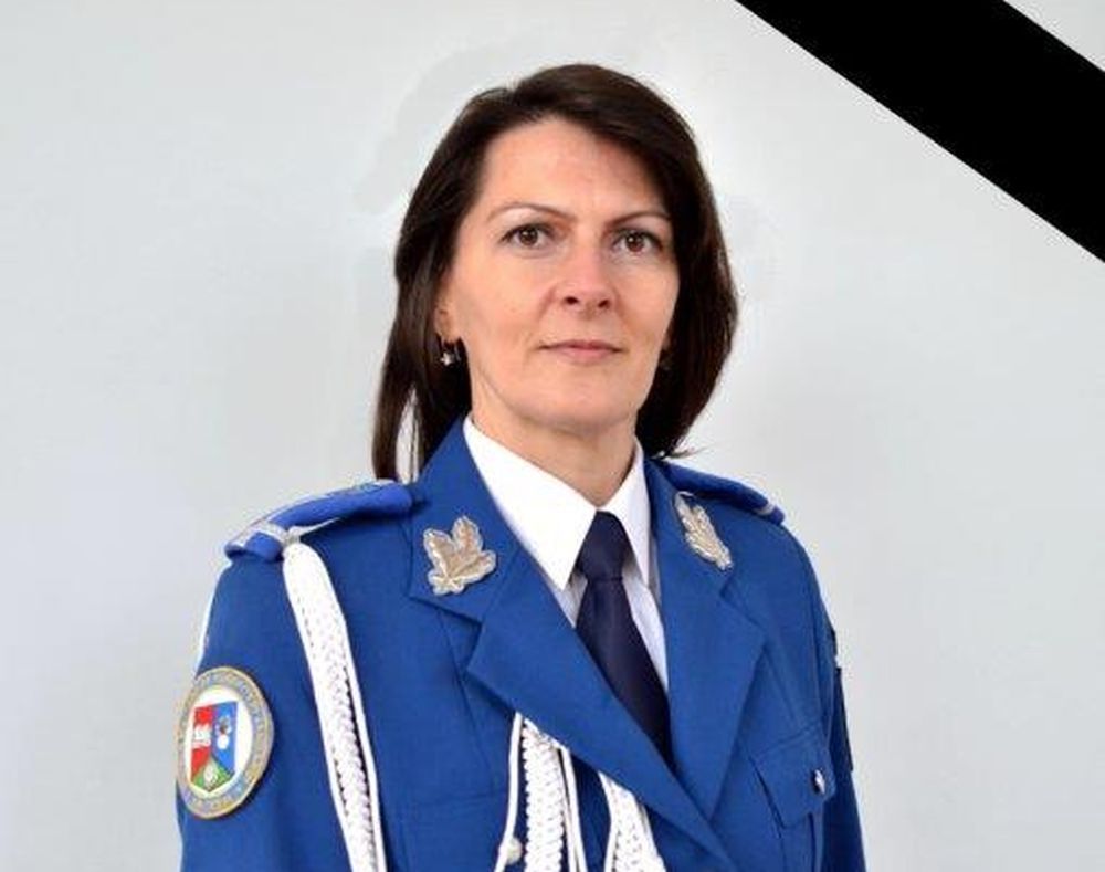 Jandarmii călărășeni și-au întrerupt activitatea în memoria colegei lor din Suceava