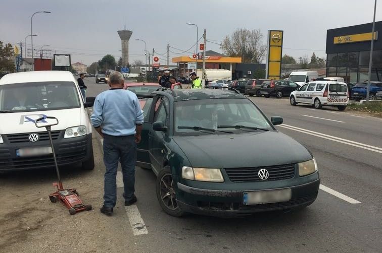 Polițiștii au aplicat sancțiuni pentru starea necorespunzătoare a autovehiculelor