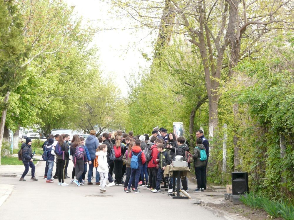 Jandarmeria Călărăşi şi-a deschis porţile pentru săptămâna „Şcoala Altfel”
