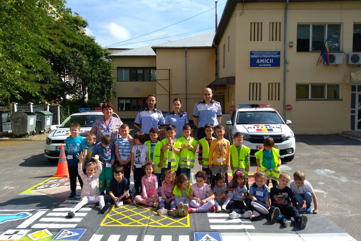 Polițiștii IPJ Călărași au făcut educație rutieră cu copiii
