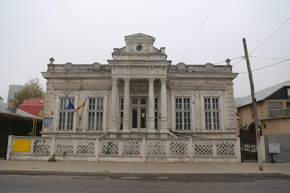 Licitație pentru renovarea Casei Demetriade (fosta bibliotecă județeană)