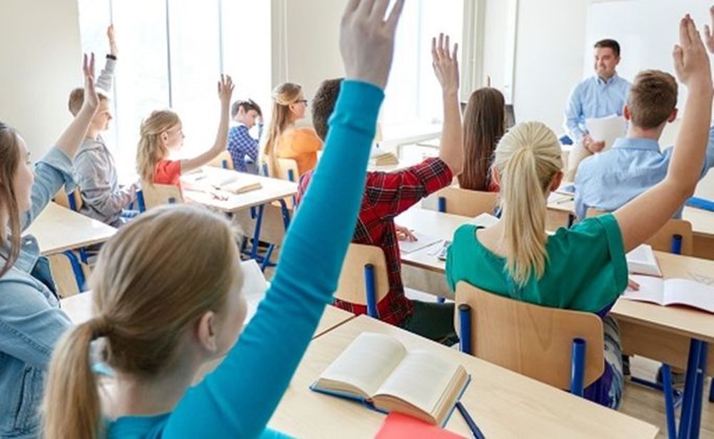 196 de elevi din municipiul Călărași vor primi burse din partea Primăriei