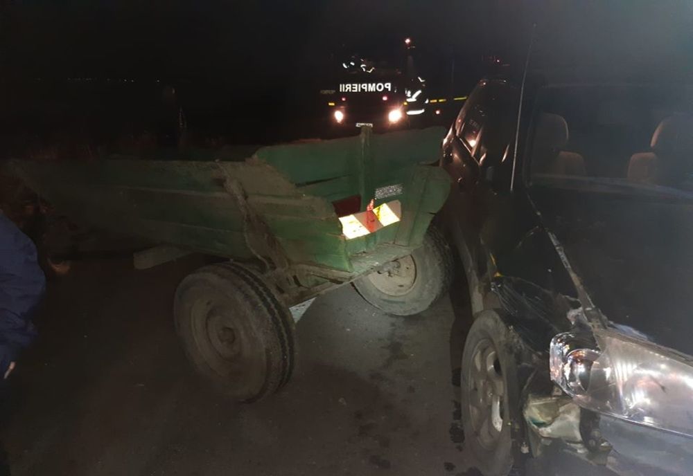 Accident rutier în localitatea Gurbăneşti, pe DJ 303, între un autoturism şi un atelaj hipo, soldat cu rănirea a trei persoane