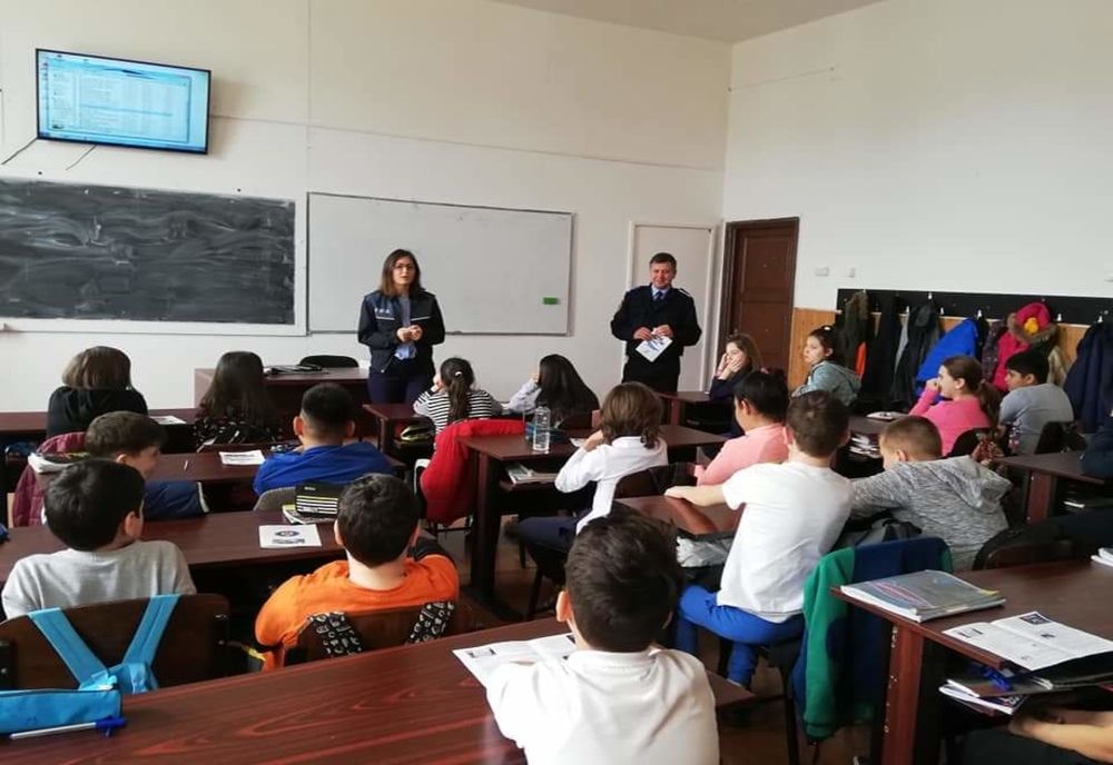 Siguranța elevilor, o prioritate a polițiștilor călărășeni