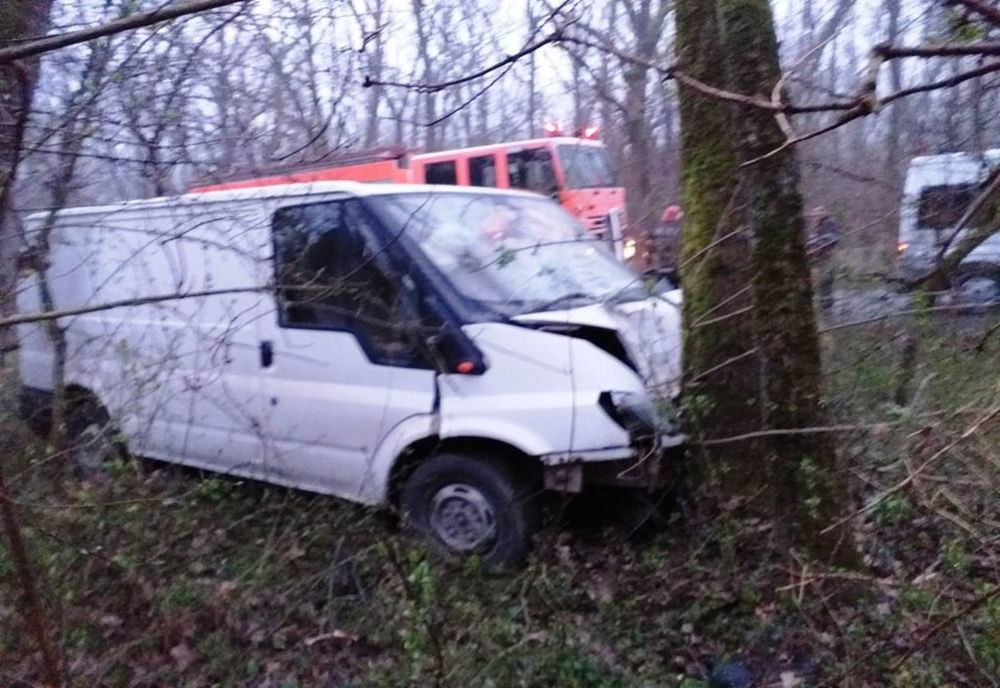 Accident rutier pe raza localităţii Mânăstirea, la marginea pădurii Ciornuleasa