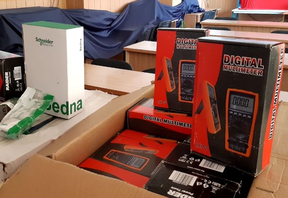 Combinatul siderurgic Donalam a dotat cu echipamente moderne de IT și mecanică laboratoarele liceelor Mihai Eminescu și Danubius din Călărași