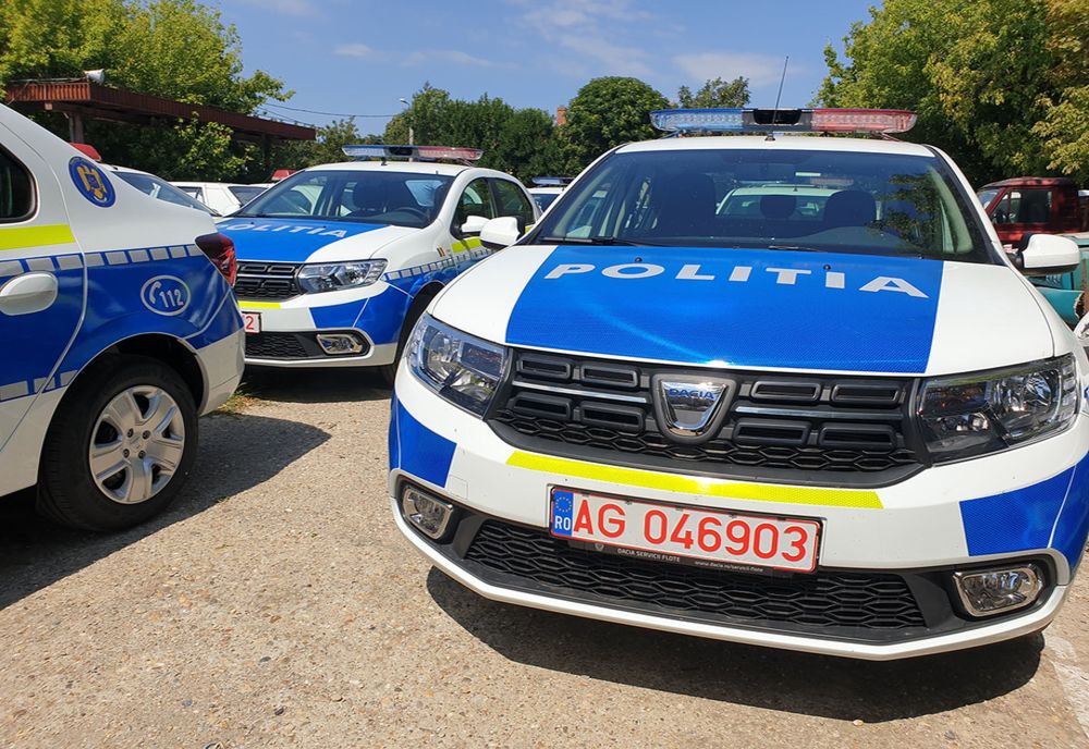 Autospeciale de poliție cu noua schemă de culori verde-albastru au ajuns la Călărași