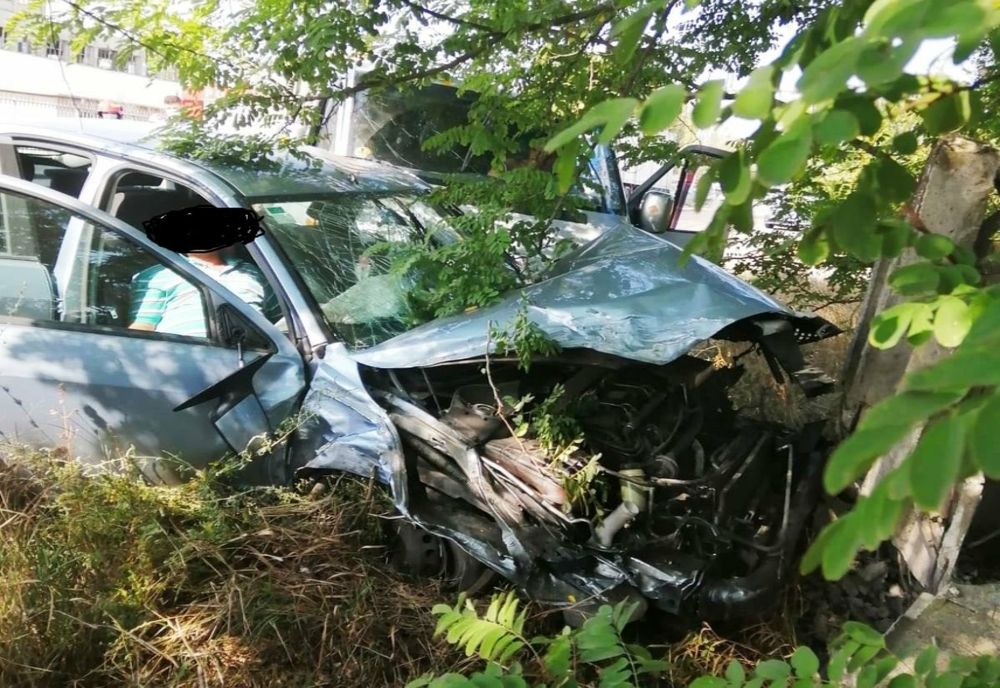  FOTO| Impact nimicitor pe DN4 în județul Călărași. Cinci persoane rănite