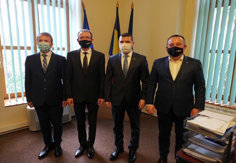 Consulul General al Republicii Turcia la Constanţa, în vizită la Prefectura Călărași