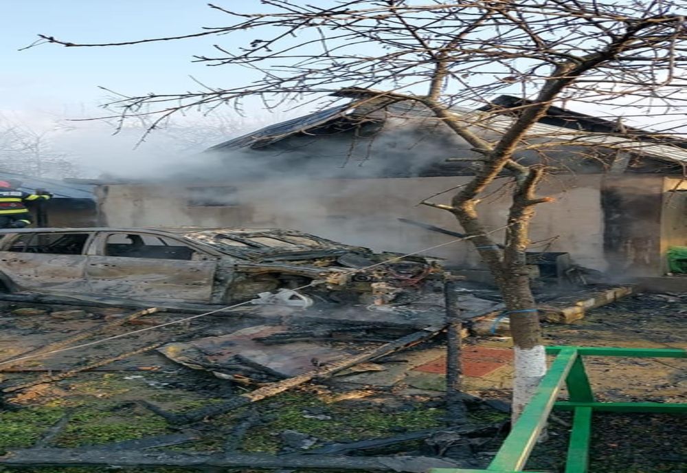 FOTO Incendiu puternic la o casă din Oltenița