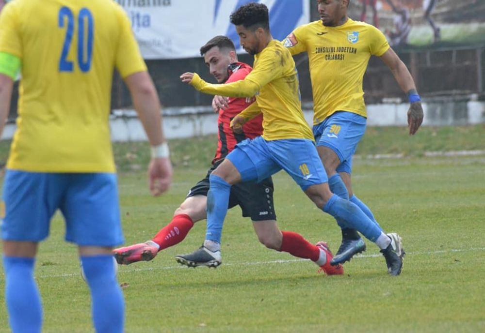 Dunărea pierde cu Rapid dar rămâne pe loc de play-off