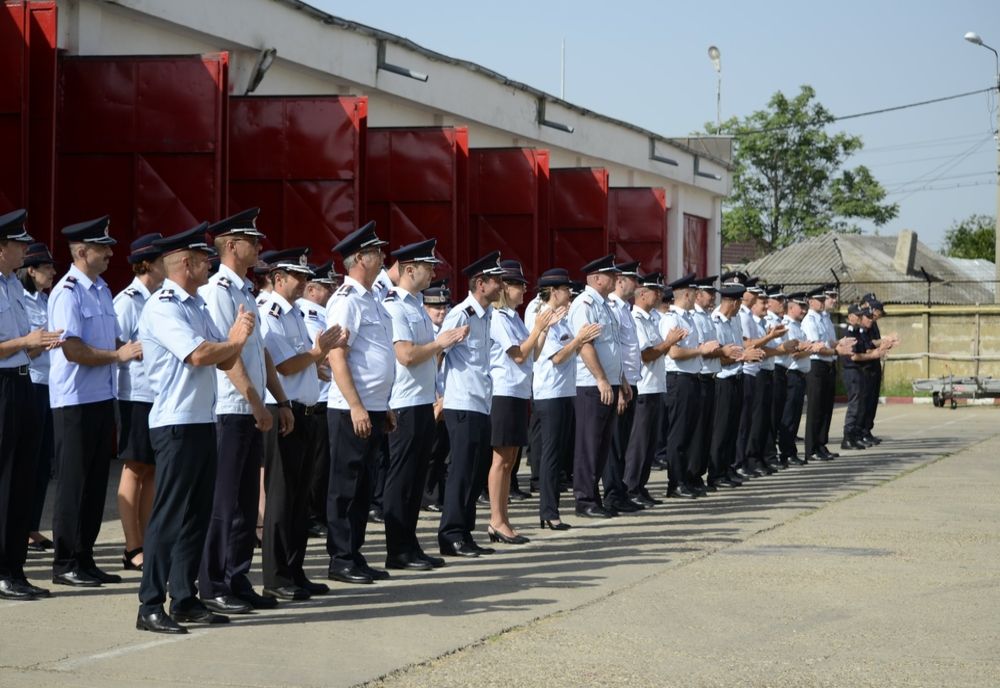 Avansări în grad pentru pompierii militari călărășeni