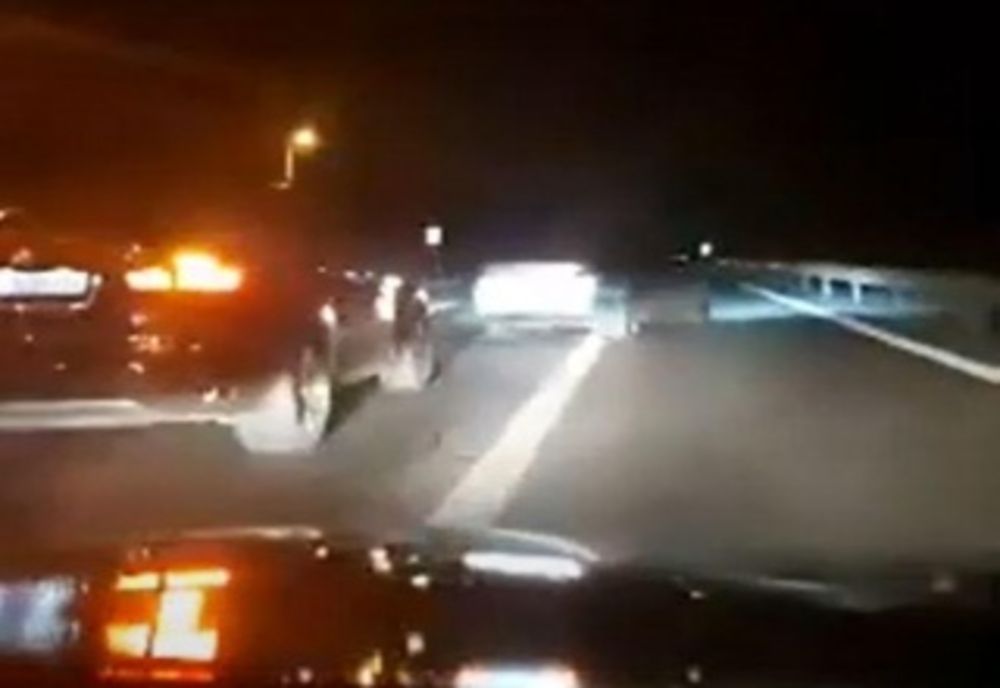 Au fost reținute persoanele care au participat la cursele ilegale de pe Autostrada A4