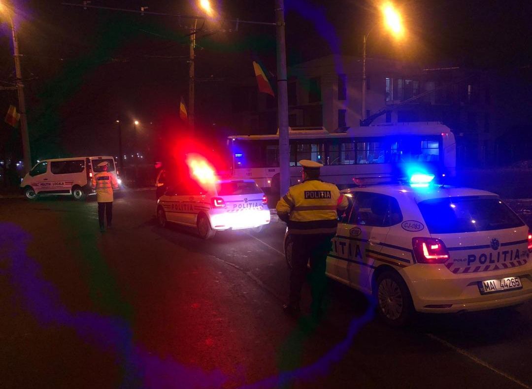 Instructor auto de ocazie! Prins noaptea când își învăța prietenul să conducă