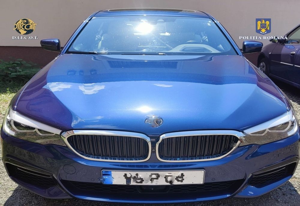 FOTO Percheziții în Călărași într-un dosar de proxenetism și trafic de persoane