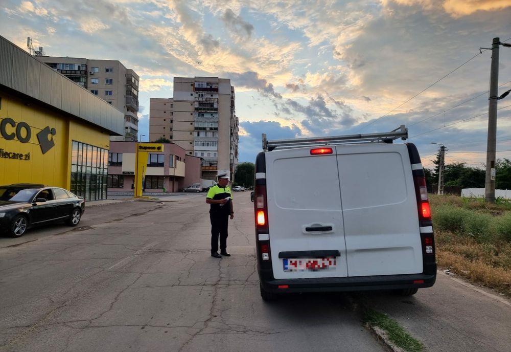 Poliţiştii din Călărași, "ocupaţi" în weekend. Au aplicat peste 400 de amenzi