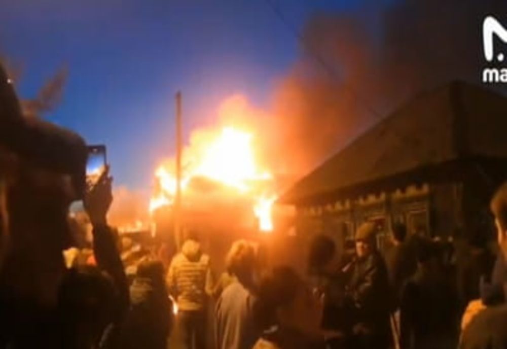 Nouă tragedie în Rusia: Un avion militar, prăbușit peste o clădire rezidențială în Siberia. 