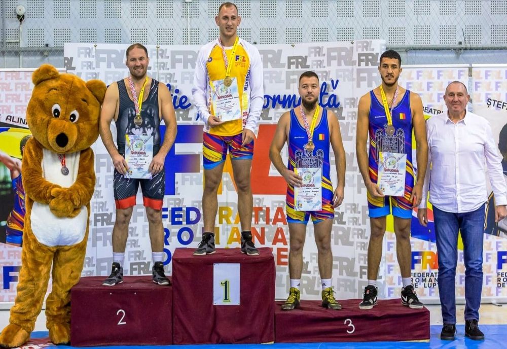 FOTO Pompier militar călărăşean, campion naţional la lupte libere