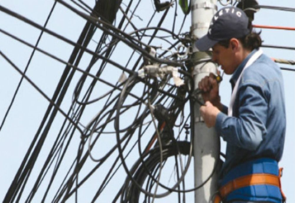 Razie la hoții de curent din Dragalina. Dosare penale și amenzi