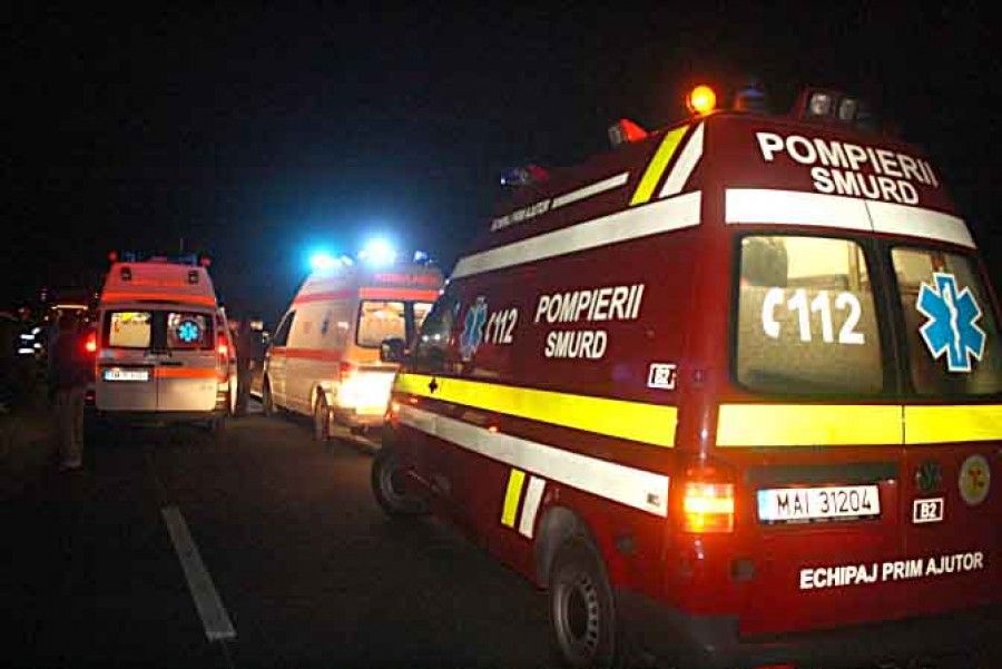 Trei oameni la spital în urma unui accident pe DN31