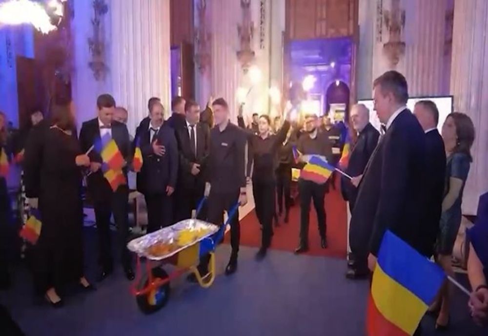 Petreceri cu roabe de sarmale și șampanie și nunți faraonice