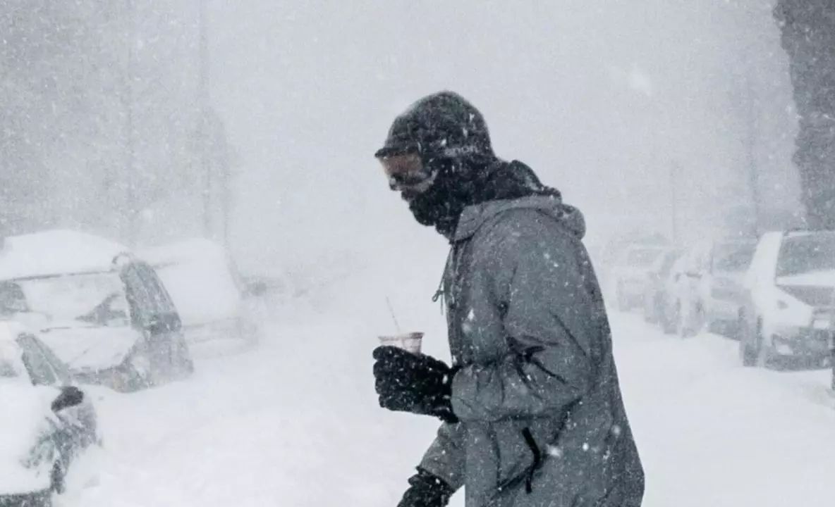 După ce valul de viscol a făcut prăpăd în țară, meteorologii spun că ne așteptăm la o perioadă de ploi 