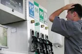 Prețurile carburanților rămân ridicate. Cât costă un plin de benzină și motorină
