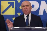 Surse: Bolojan nu a fost lăsat să demisioneze de la șefia PNL de către Statul Paralel
